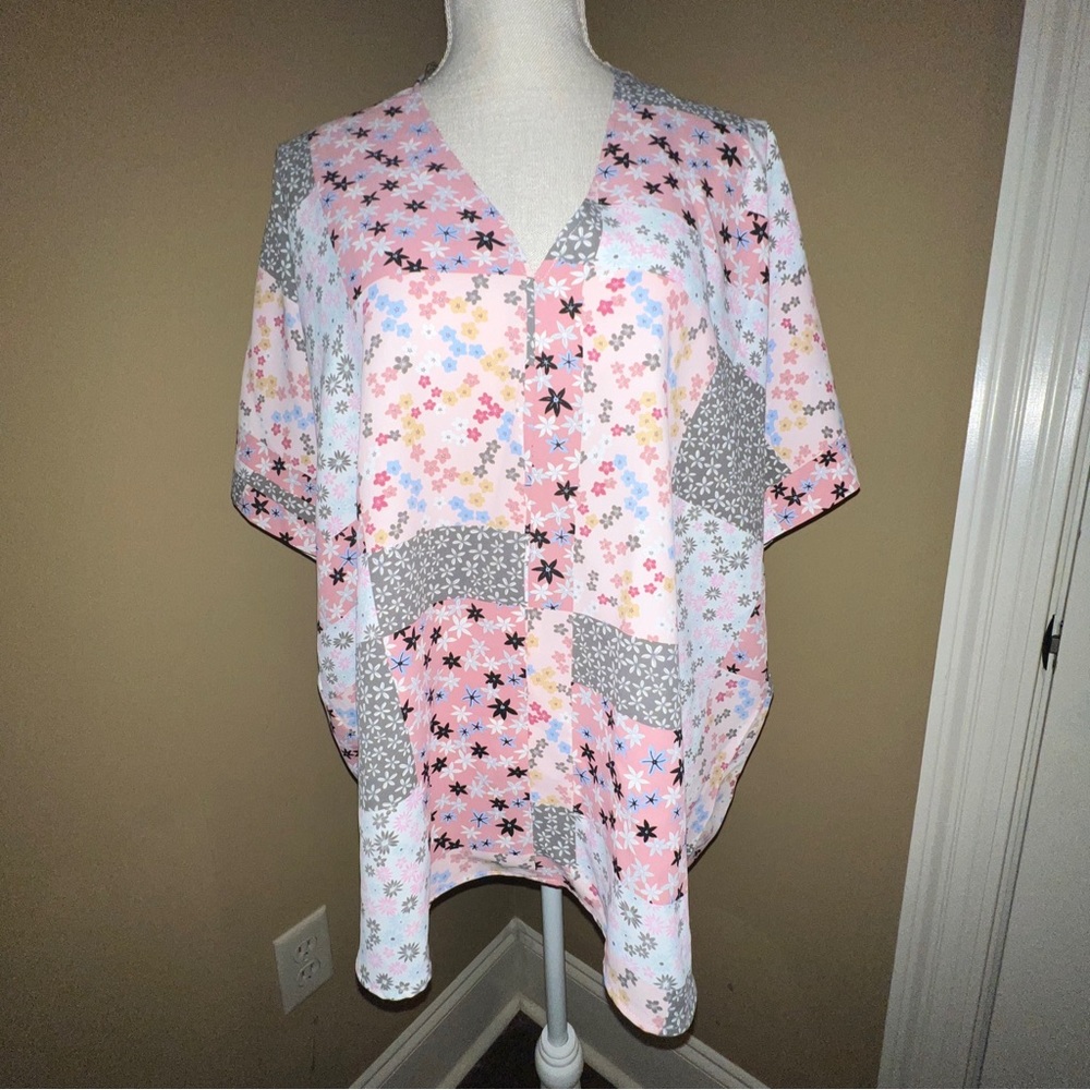 Jodifl Women's "Flora" Floral Block Wide Sleeve Blouse Multicolor Size M NWT